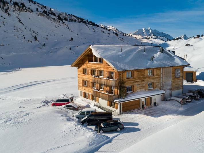 Ferienwohnung für 3 Personen, mit Balkon und Garten sowie Sauna in Warth
