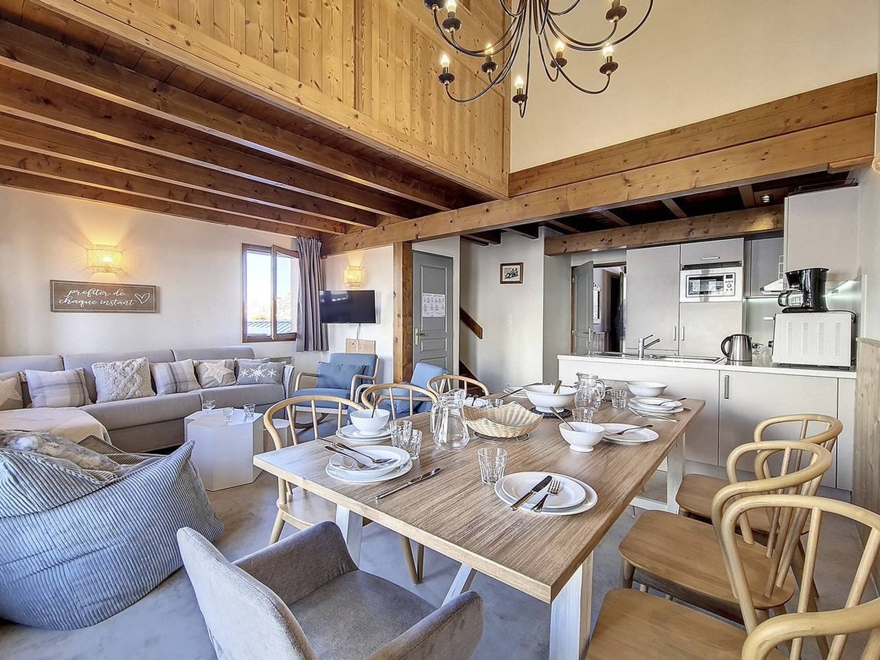 Appartement entier, Appartement rénové 8 pers · Proche pistes · Balcon · Sauna in Les Menuires, Saint-Martin-de-Belleville