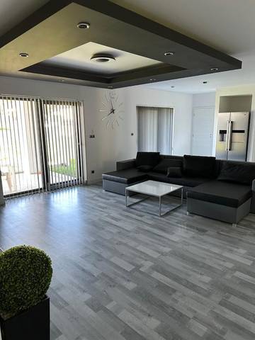 Gîte pour 3 personnes, avec jardin à Rozvadov