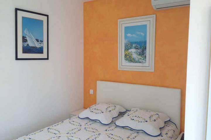 Gîte pour 4 personnes, avec piscine ainsi que jardin et balcon dans Plage du Val Fleuri - 2