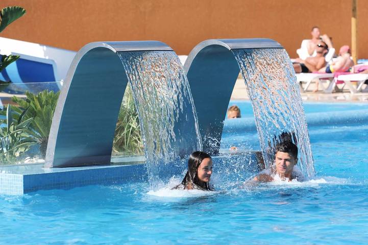 Camping pour 6 personnes, avec piscine et terrasse, animaux acceptés à Le Barcarès - 3