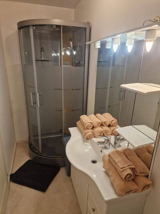 Maison de campagne pour 4 personnes, avec Terrasse à Doudeville - 2