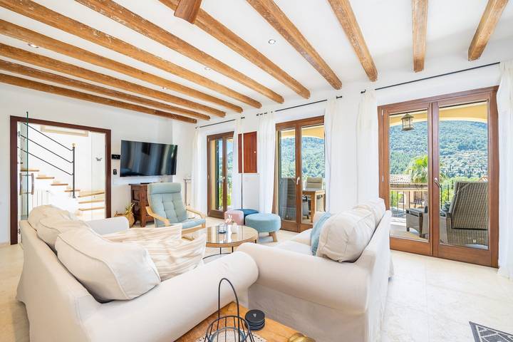 Villa 'Sa Papaiona' mit Bergblick, privatem Pool und Wlan in Valldemossa, Mallorca Westen