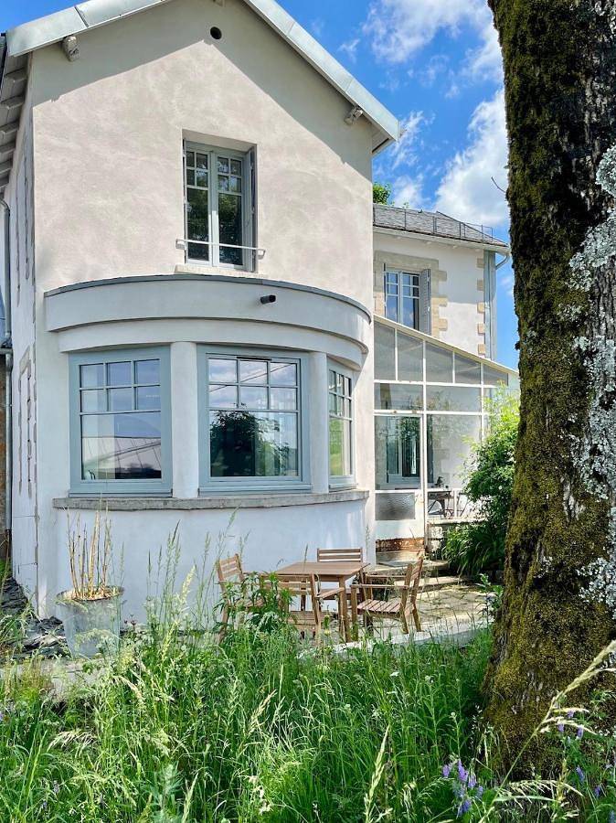 Location de vacances pour 4 personnes, avec jardin et vue à Marcenat - 2