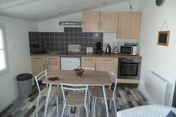 Gîte pour 4 personnes, avec balcon à Champagné-les-Marais - 2