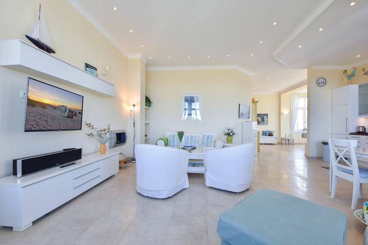 Ganze Wohnung, Villa Undine 07 - Meeresrauschen und Seeblick inklusive in Drei Kaiserbäder, Heringsdorf