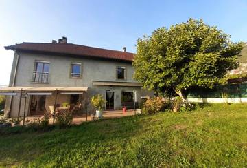 Cottage pour 8 personnes, avec jardin et vue, animaux acceptés à Chindrieux