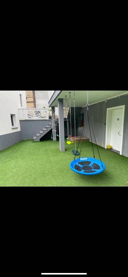 Location de vacances pour 10 personnes, avec terrasse et jardin dans La Petite Camargue Alsacienne - 2