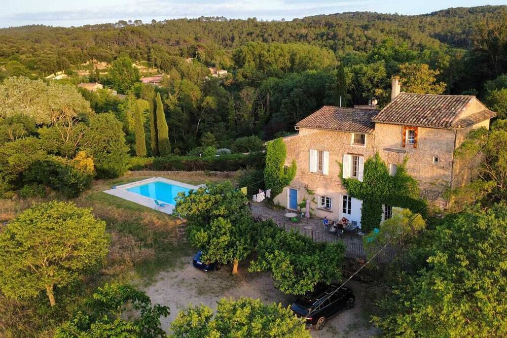 Großzügiges provencalisches Landhaus mit Pool in Carcès, Brignoles Region