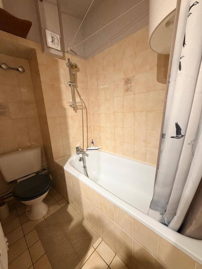 Gîte pour 6 personnes, avec Vue dans Bains Du Couloubret - 4