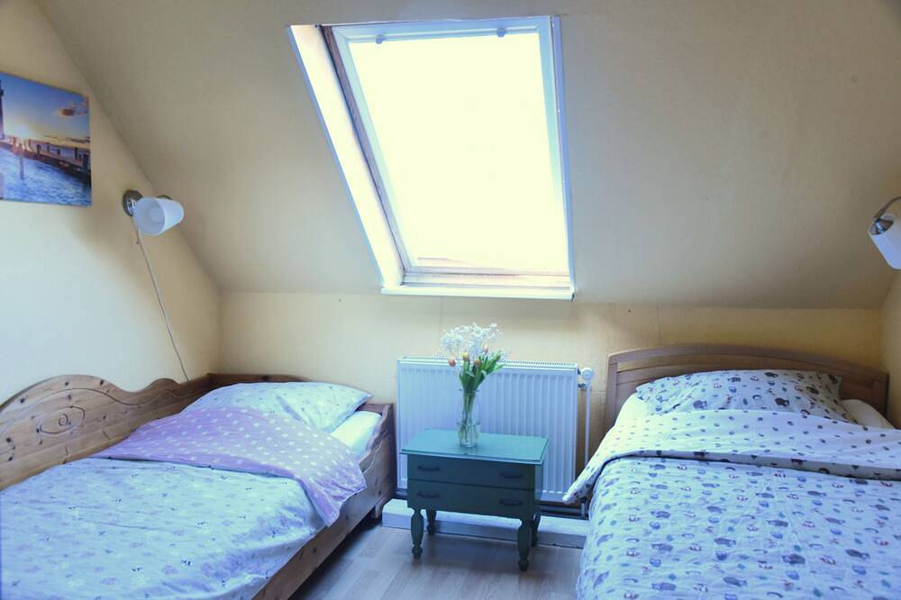 Ganze Wohnung, Geräumige Ferienwohnung an der Ostsee, mit schönem Garten super Kinder geeignet in Behrensdorf, Hohwachter Bucht
