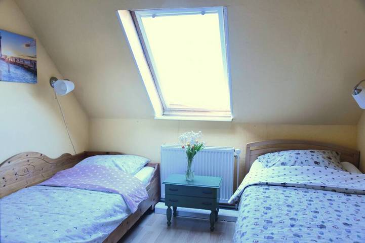 Ganze Wohnung, Geräumige Ferienwohnung an der Ostsee, mit schönem Garten super Kinder geeignet in Behrensdorf, Hohwachter Bucht
