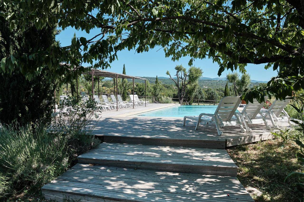 Les Maisons De Chante Oiseau, Maisons, Lodges, Tentes et Cabane in Sigonce, Parc naturel régional du Luberon