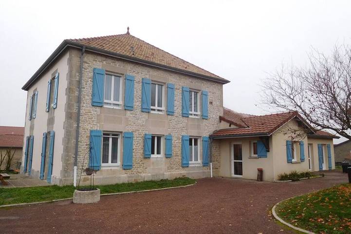 Location de vacances pour 12 personnes, avec jardin dans Cirfontaines-en-Ornois