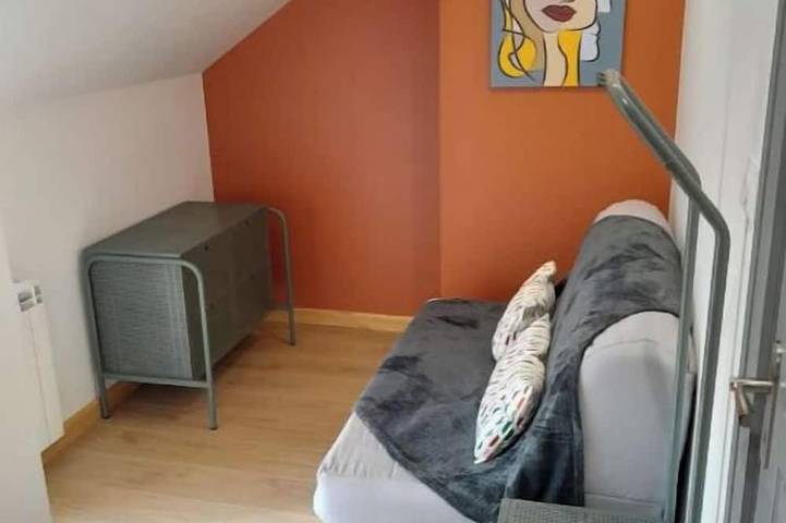 Location de vacances pour 8 personnes, animaux acceptés dans Veaugues - 4