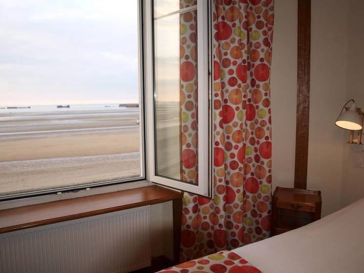 Gîte pour 3 personnes, avec jardin et vue, animaux acceptés à Saint-Côme-de-Fresné - 3