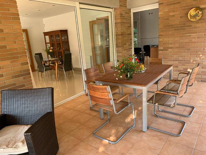 Chalet para 8 personas, con terraza además de jardín y piscina en Garraf - 3