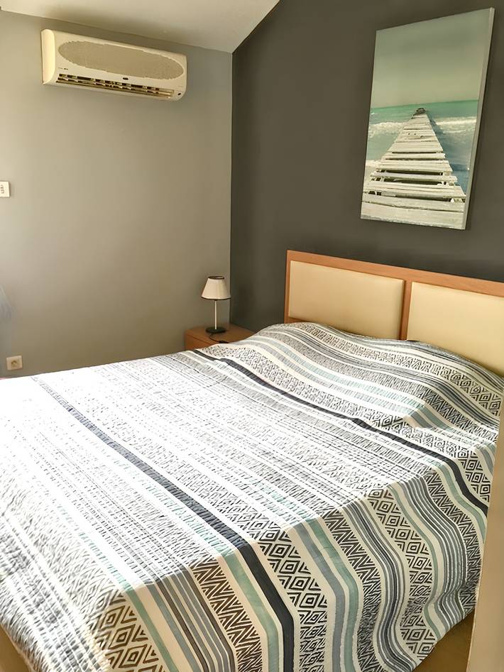 Villa pour 6 personnes, avec piscine ainsi que jardin et terrasse au Cap d'Agde - 4