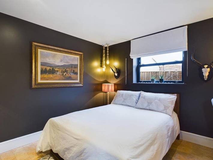 Bed and breakfast for 2 people, with Garden in Cheltenham