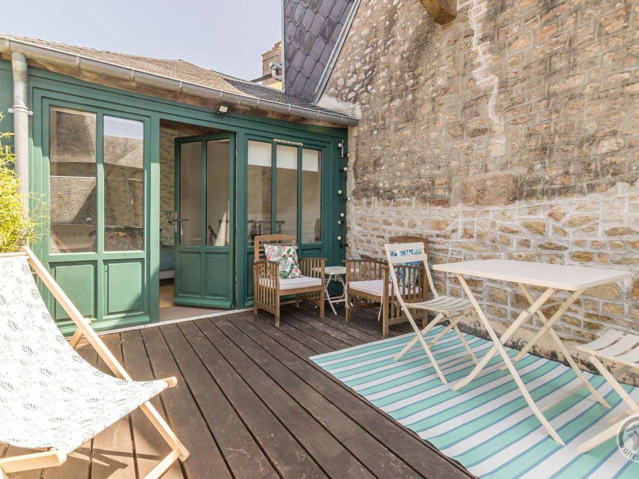Entire apartment, Charming Duplex with Terrace in Avranches Historic Center in Avranches, Mont-Saint-Michel Bay