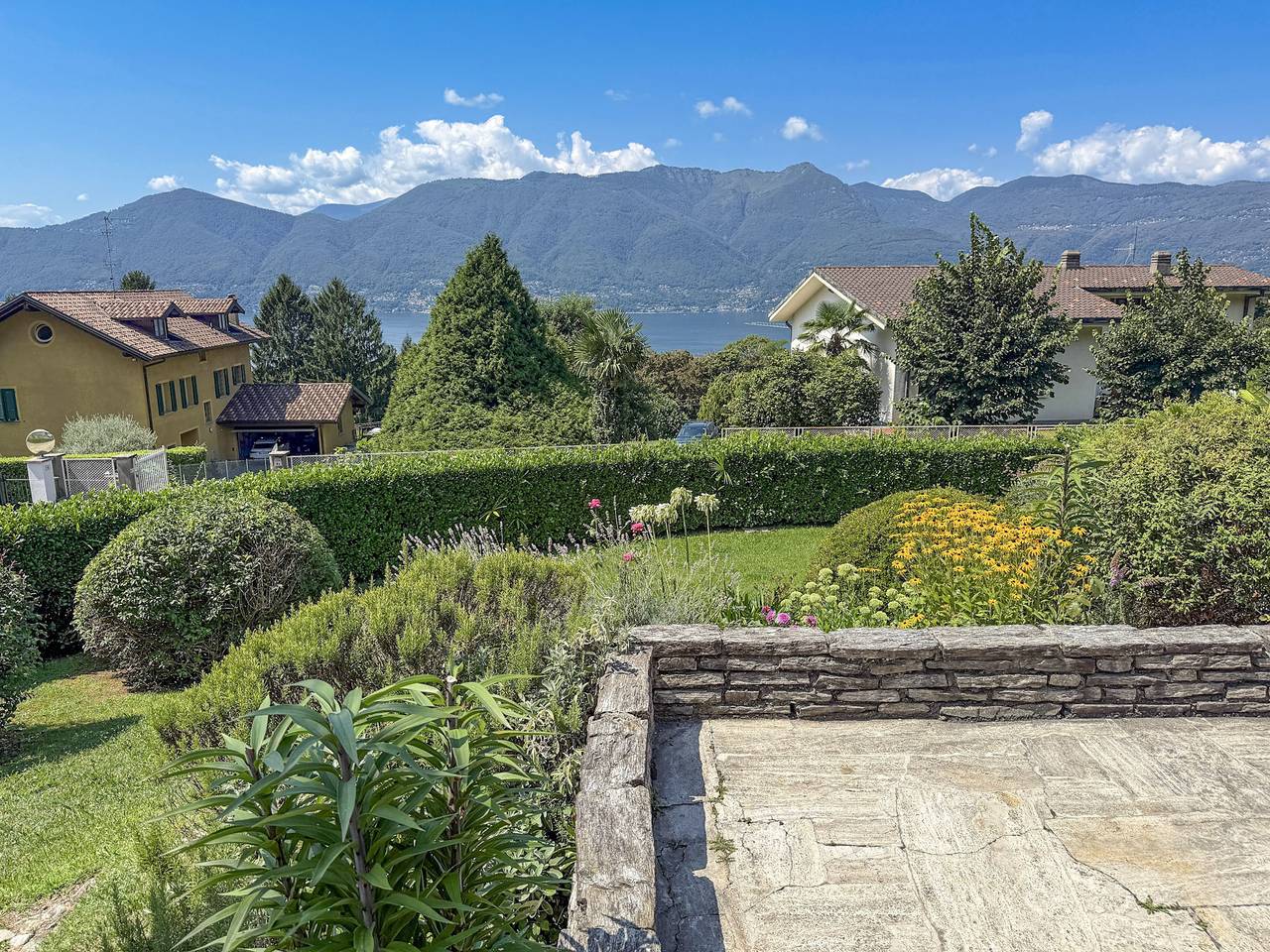 Vakantiehuis voor 5 personen met uitzicht op het meer in Brezzo di Bedero, Lago Maggiore (Lombardy)