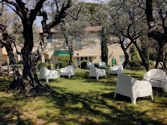 Hôtel pour 2 personnes, avec piscine et jardin à Nyons - 3