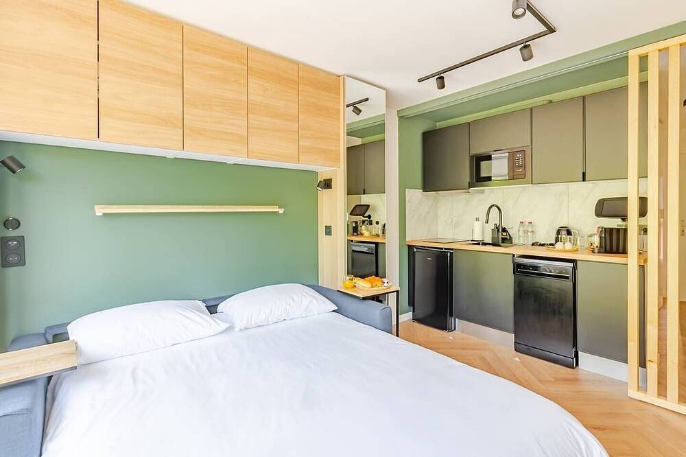 Entire apartment, Smart studio ultra-connected - Perfect stopover between Disneyland and Paris in Noisy-le-Grand, Seine-Saint-Denis