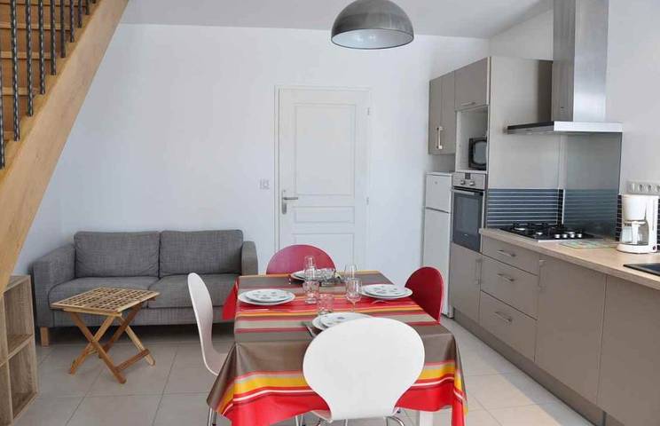 Gîte pour 4 personnes, avec terrasse et jardin