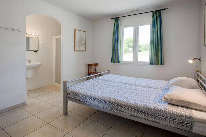 Location de vacances pour 8 personnes, avec terrasse et jardin, animaux acceptés à Aigne - 4