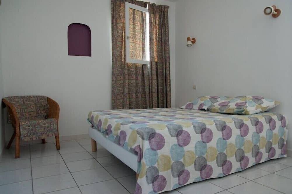 Sehr angenehmes, geräumiges und gut ausgestattetes Haus - 1000 m2 Grundstück in Le Pin, Nimes und Umgebung