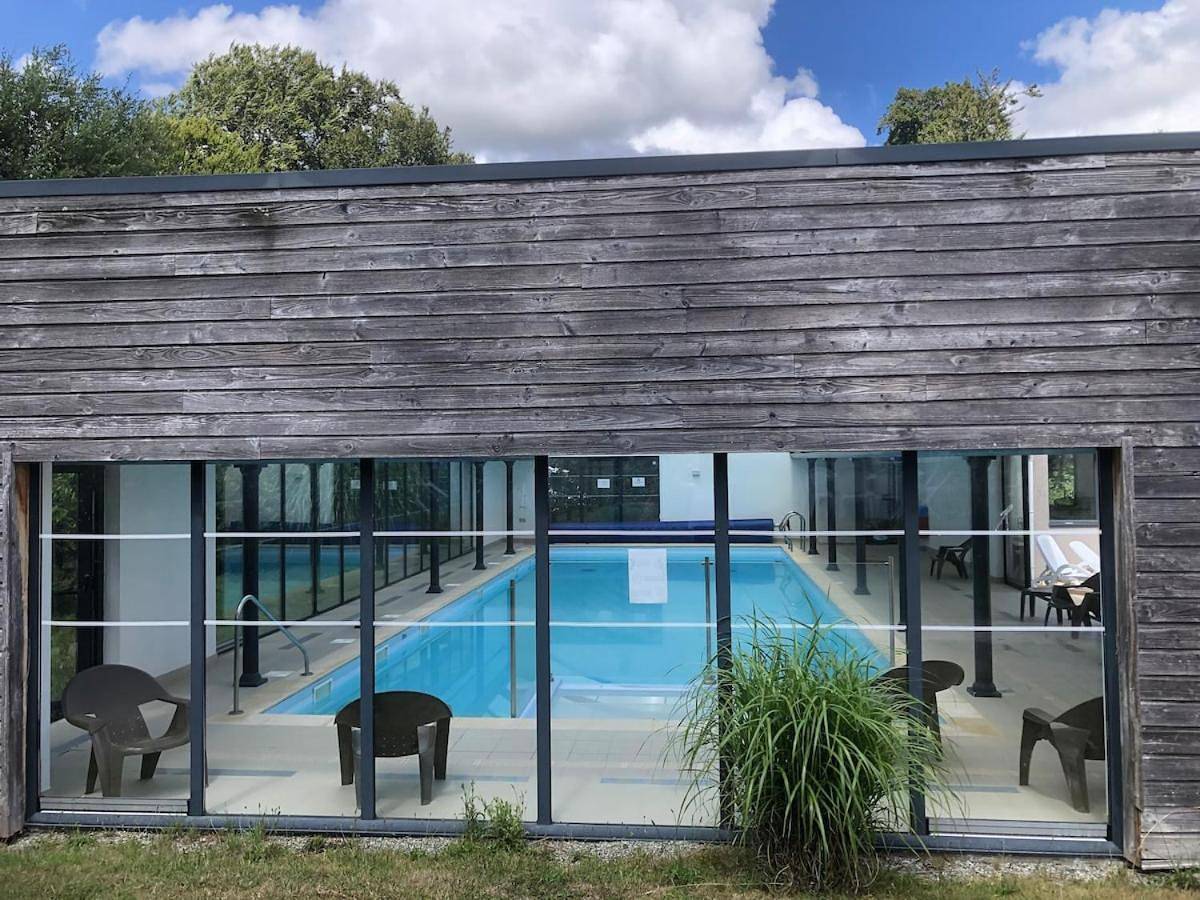 Proche Lorient Maison - Piscine- Golf in Quéven, Côte des Mégalithes