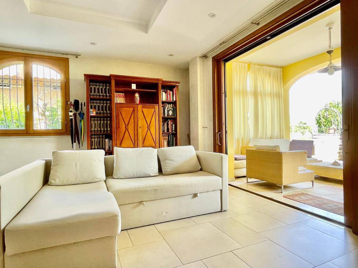 Villa con piscina e palestra a Rimini in Rimini, Provincia di Rimini