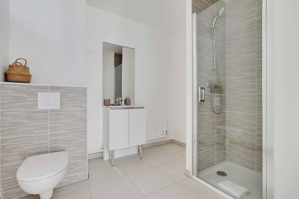 Ganze Wohnung, Elegantes Apartment – 1Bdr/2P – In der Nähe von Paris und La Défense in Suresnes, Hauts-de-Seine