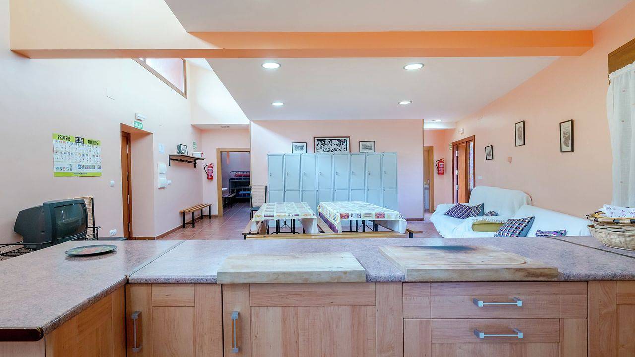 Appartement de vacances entier, Appartement de vacances pour 18 personnes avec terrasse in Salinillas de Buradón/Buradon Gatzaga, Labarrère (Espagne)