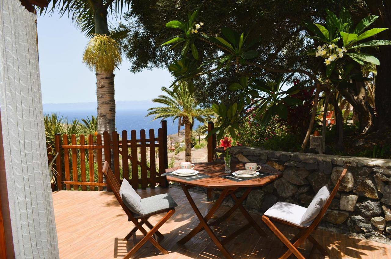 Cabaña Los Palmeros, vista al mar y la montaña in Alojera, Vallehermoso