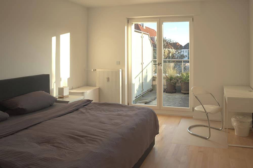 Entire apartment, Unique penthouse in the heart of Würzburg - modern and green oasis in Würzburg, Franconian Wine Country