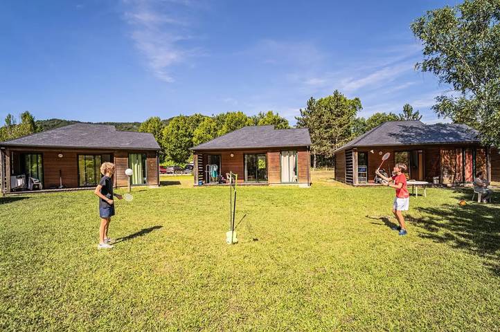 Chalet pour 4 personnes, avec terrasse dans Lozère - 4
