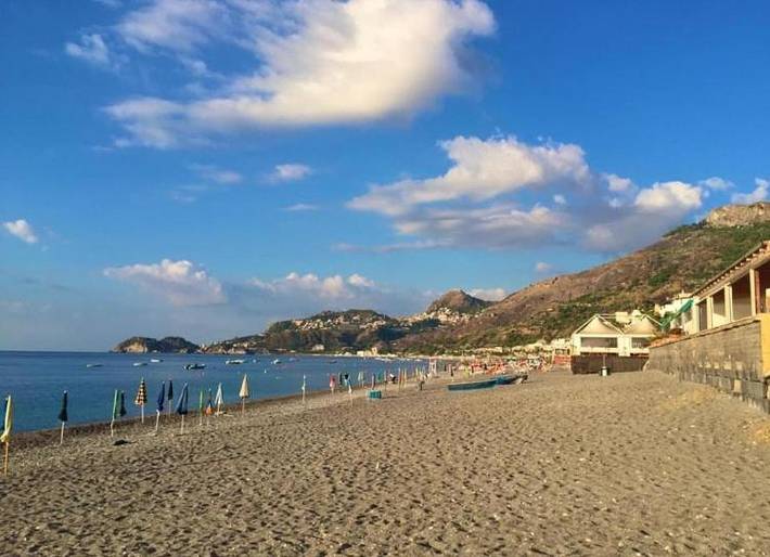 Location de vacances pour 3 personnes, avec terrasse, animaux acceptés à Letojanni - 4