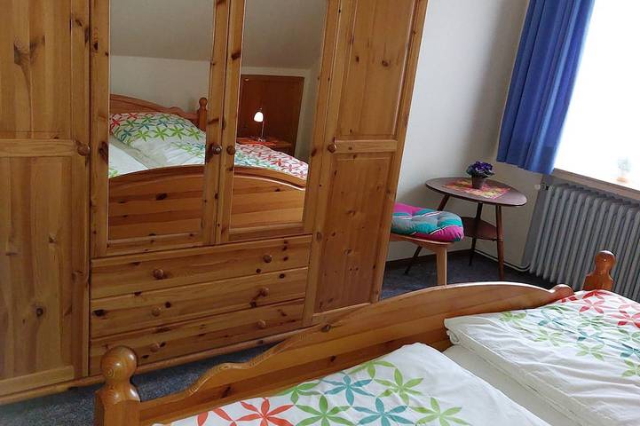 Ferienwohnung für 4 Personen, mit Terrasse und Garten in Stadland - 2