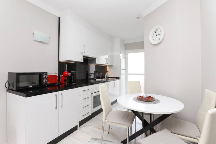 Ferienhaus für 4 Personen, mit Sauna und Kinderpool sowie Balkon, kinderfreundlich in Marbella - 2