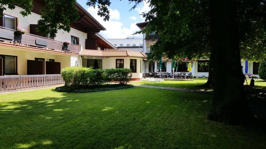 Hotel für 3 Personen, mit Balkon und Terrasse sowie Garten und Ausblick