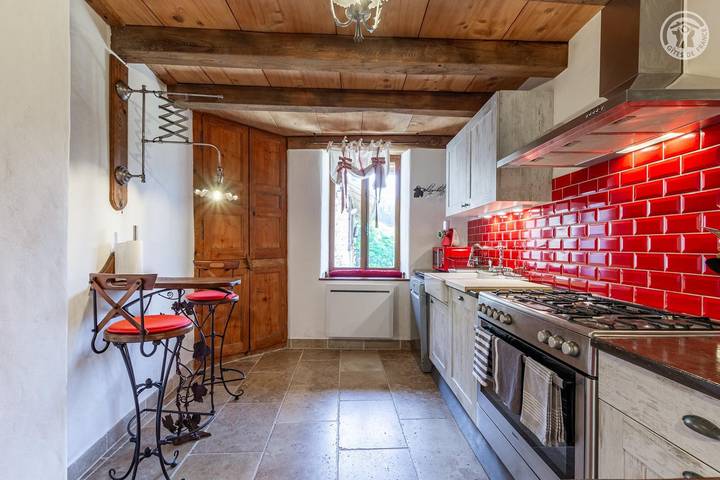 Gîte pour 6 personnes, avec jardin et balcon à Yenne - 4