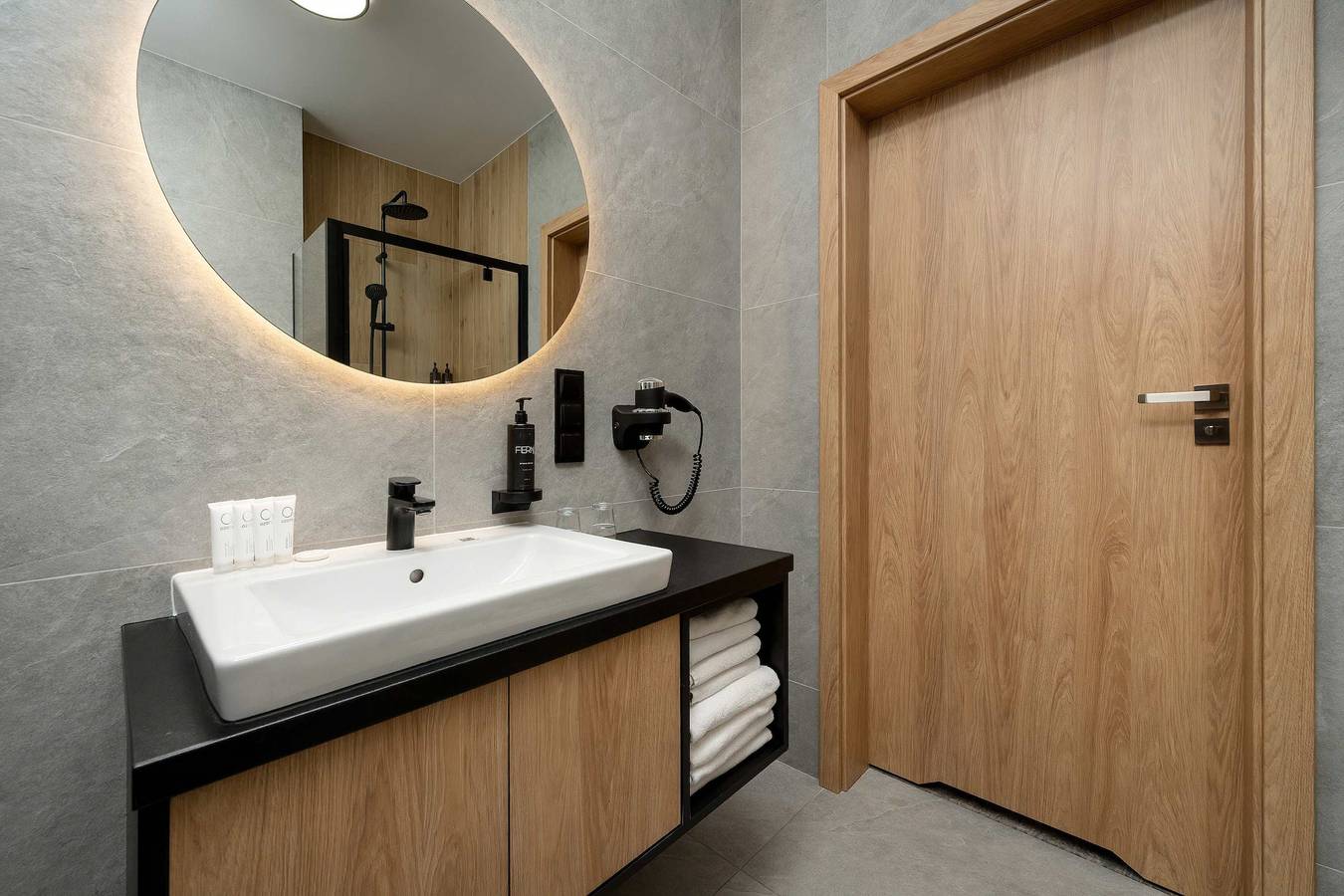 Ganze Wohnung, Modern Apartment | Pool | Parking | Balcony in Szklarska Poręba, Sudeten (Polen)