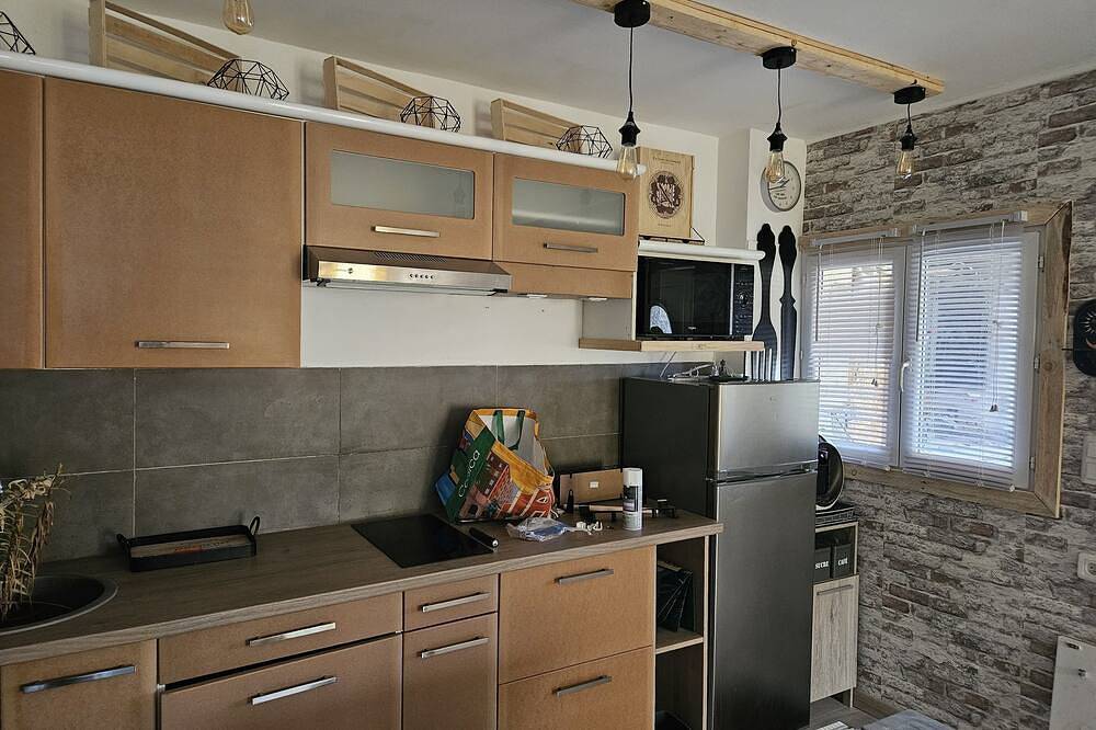 Appartamento intero, Location T2 Proche Toutes Commodites Et Dans Un Coin Tranquille Vue Campagne in Ajaccio, Ajaccio e dintorni