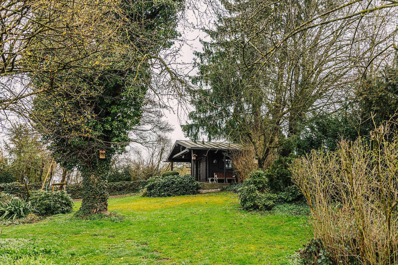 Ganze Ferienwohnung, Landhausvilla Watzmannblick - Apartment Watzmannblick im Dachgeschoss mit Balkon in Saaldorf-Surheim, Rupertiwinkel