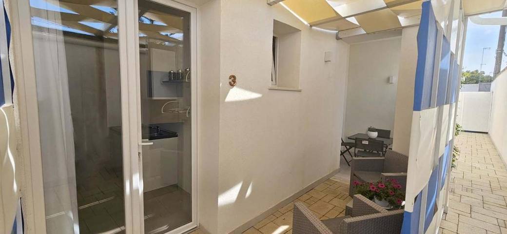 Gîte pour 3 personnes, avec piscine et jardin ainsi que vue et bassin pour enfant à Sant'Isidoro - 2