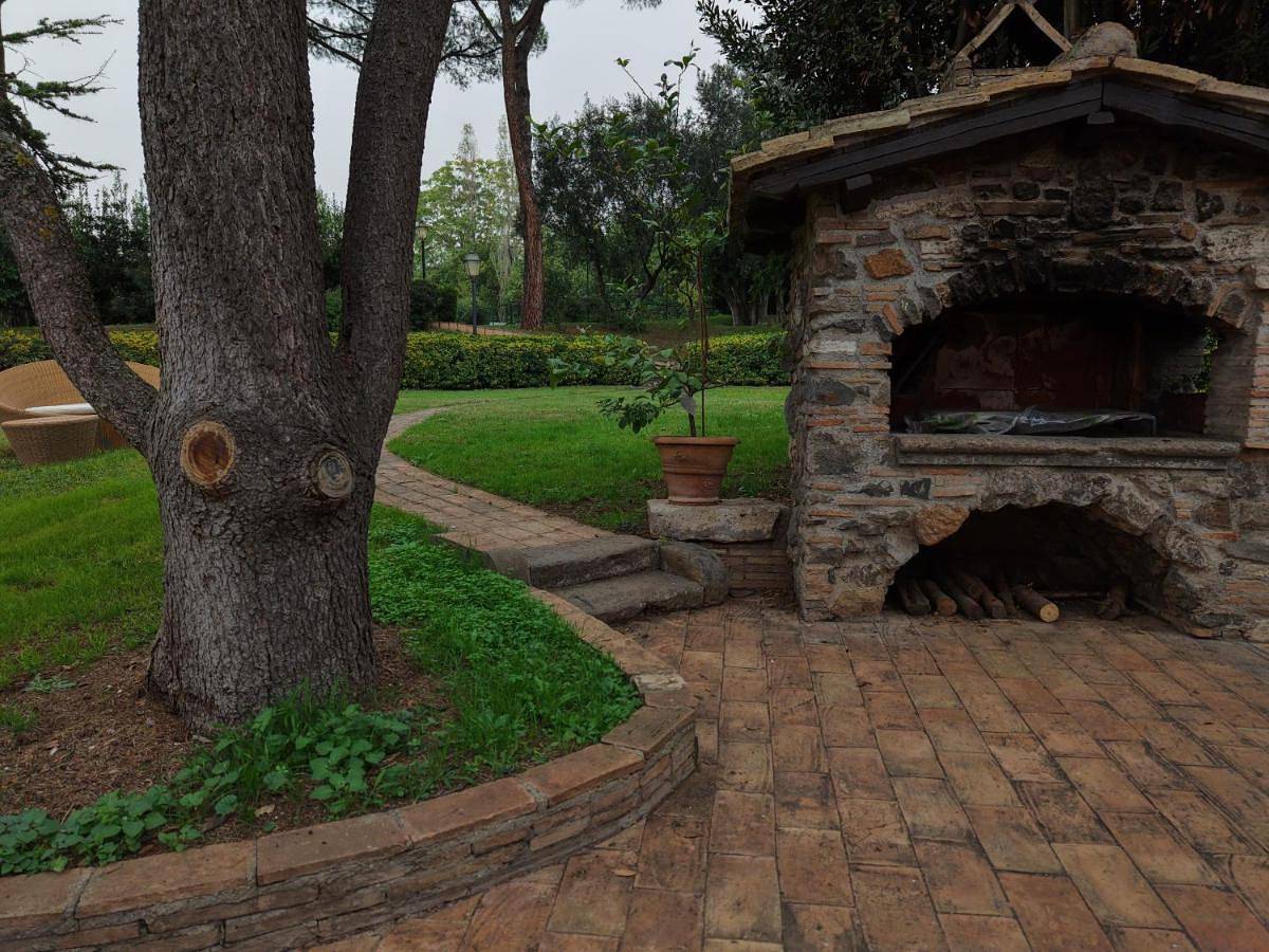 Villa Bovari - Appia Antica in Roma, Provincia di Roma