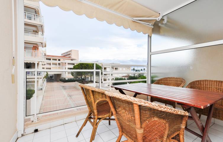 Gîte pour 3 personnes, avec piscine et terrasse à Vallauris - 2