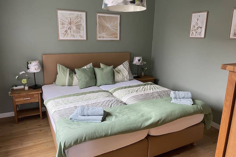 Traumhaus am Maar in Schalkenmehren, Vulkaneifel