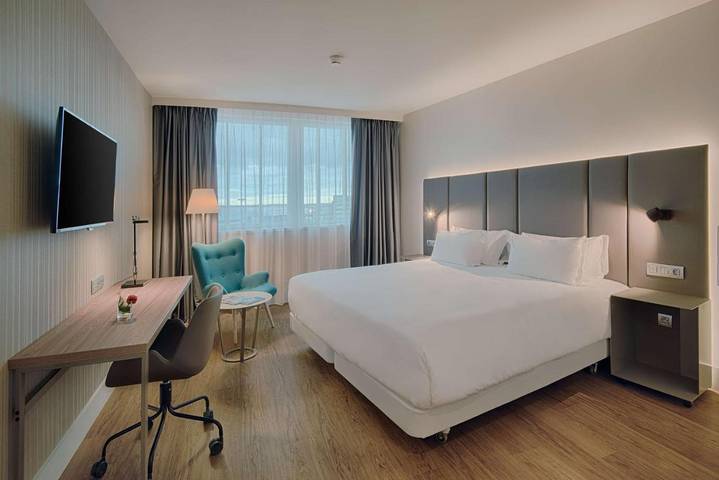 Hôtel pour 2 personnes, avec Terrasse et Sauna dans Aeroport Toulouse - Blagnac